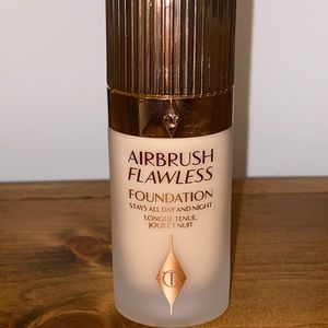 Charlotte Tilbury Airbrush Flawless Foundation